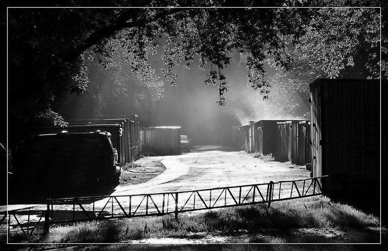 после грозы, гаражи, лето Романтика дворовых гаражейphoto preview