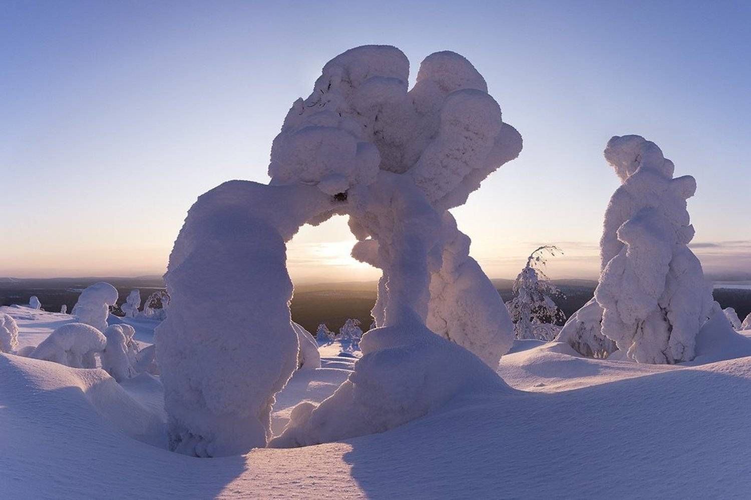 Окно на запад.... Автор: safira зима, гора, пейзаж, снег, деревья, safira