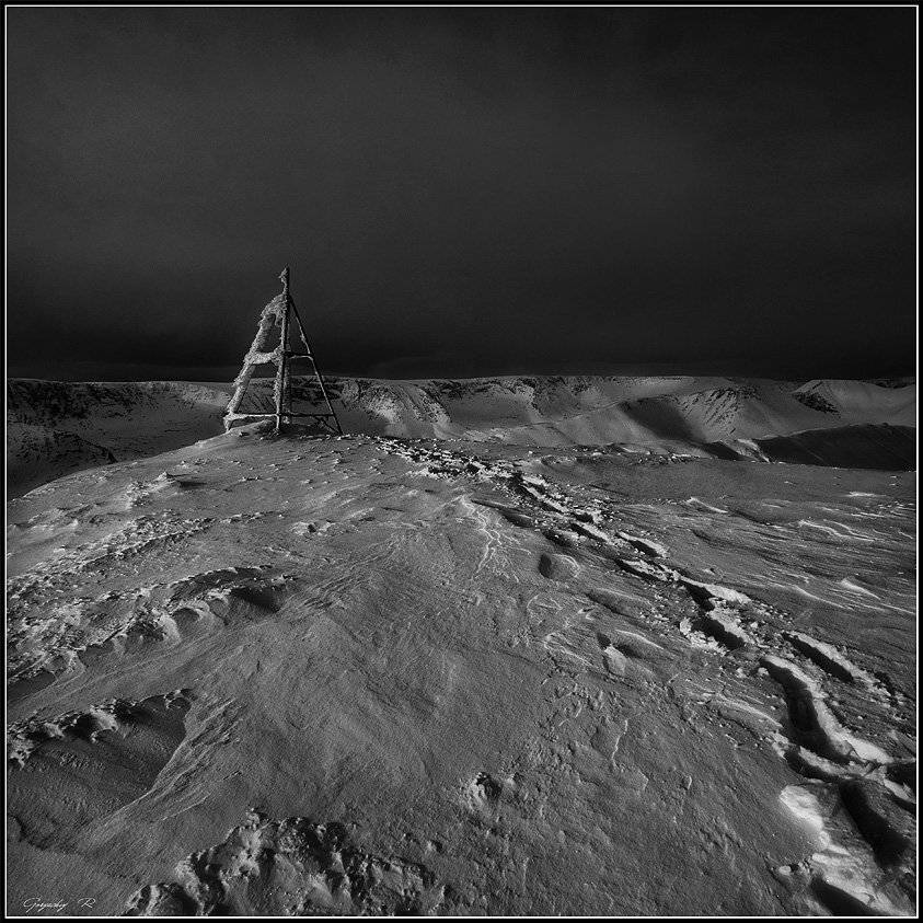 точка. Автор: Roman Goryachiy горы,хибины,зима,кольский п-ов, Roman Goryachiy