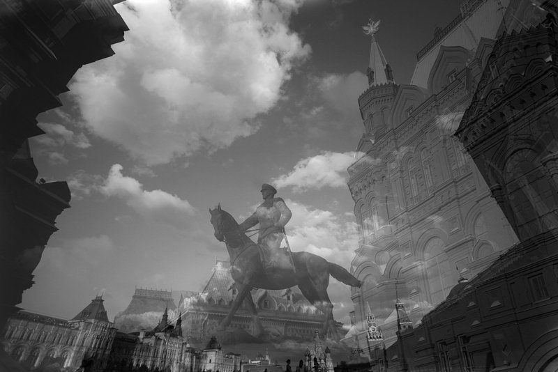 На стыке временphoto preview