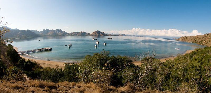 бухта, комодо, море Голубое блюдцеphoto preview