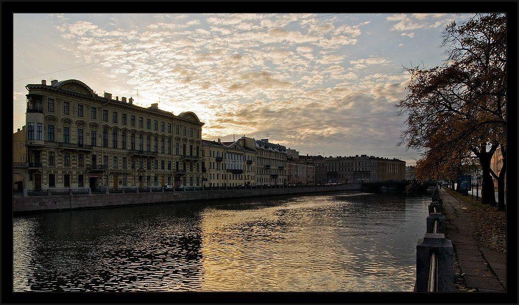 Утренняя осенняя питерская зарисовка. Автор: Kirill Shapovalov петербург, центр, фонтанка, осень, октябрь, утро, Kirill Shapovalov