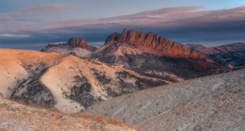 Что стоишь одиноко возле края земли?photo preview