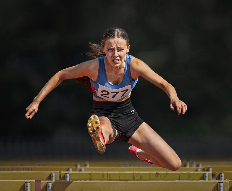 #hurdles #athletics #sports #sports_photography Lucie  over the lastphoto preview