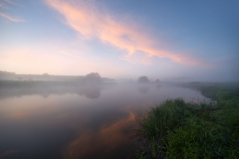 вечер,закат,река,туман,берег,небо,облака,отражение туман вечернийphoto preview
