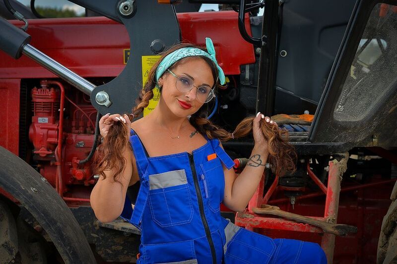 На тракторе.photo preview