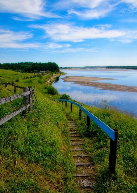 На берегу реки Мезеньphoto preview