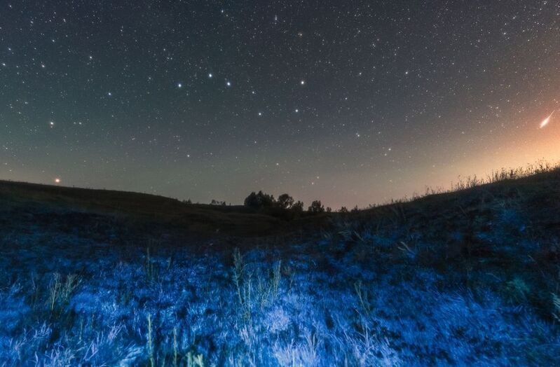 Созвездие Большой Медведицы и метеорphoto preview