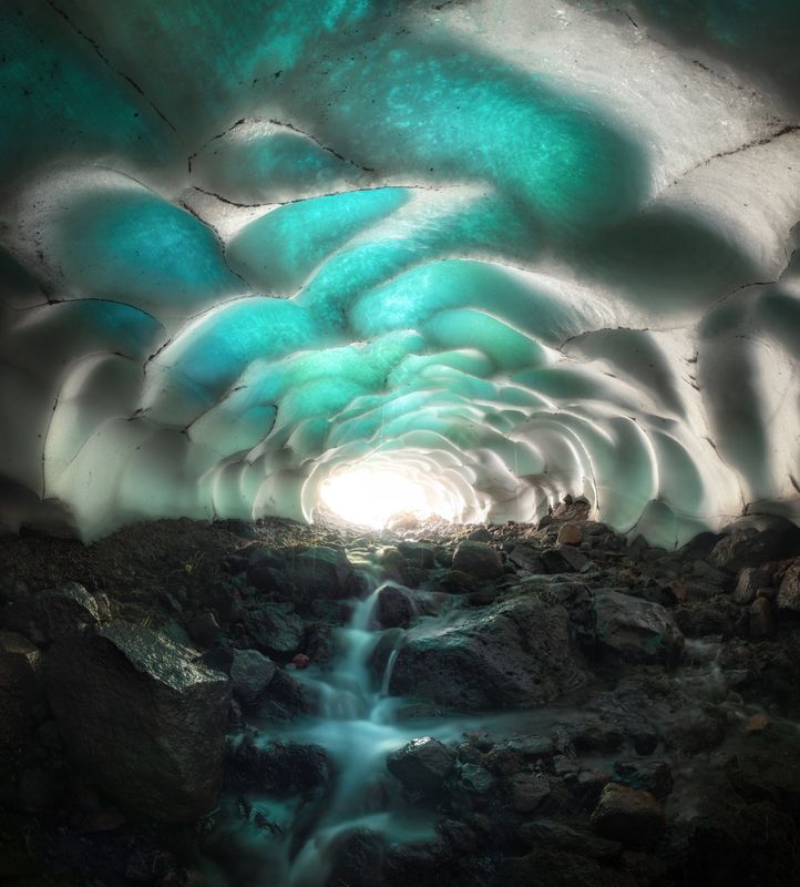 камчатка Камчатка. Изумрудная пещера.photo preview