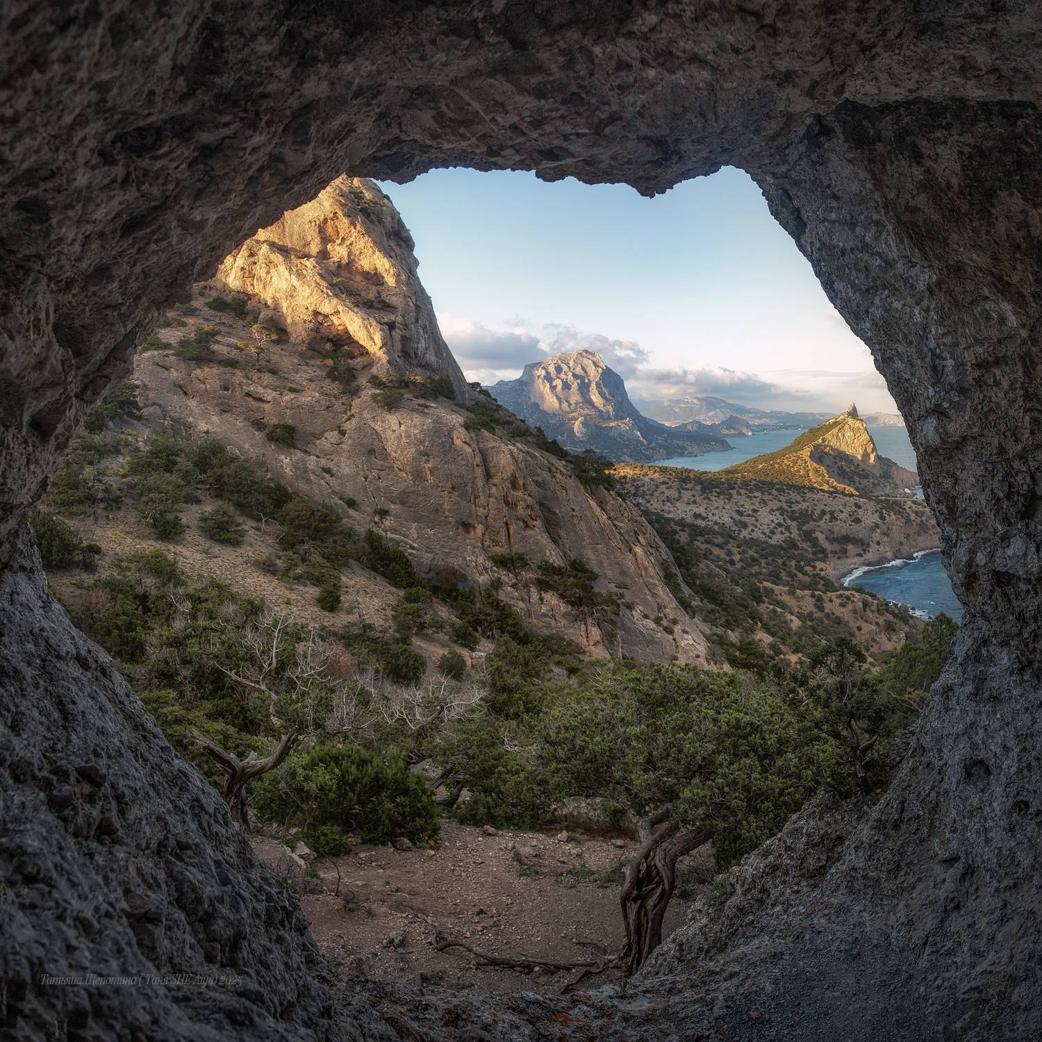 Уходящий свет. Автор: Щепотина Татьяна крым, новый свет, судак, пейзаж, горы, море, landscape, crimea, крымский пейзаж, sanset, Щепотина Татьяна