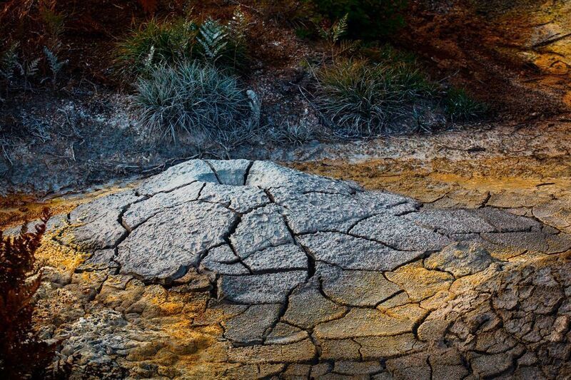 фумарола, камчатка Грязевая фумарола фото превью