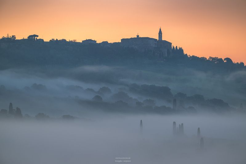 Тоскана, утро, туман Перед рассветомphoto preview
