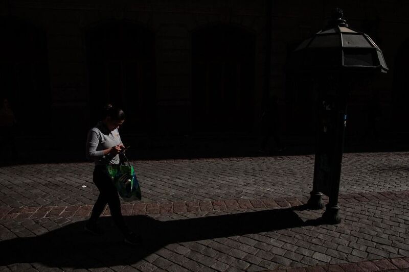 streetphotography, street, fotografía callejera, bastian cifuentes araya, periodista furioso, streetphoto, street photo, street photography, CLAROSCUROSphoto preview