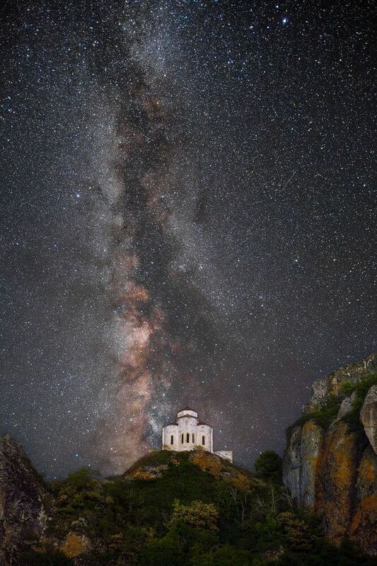 шоанинский храм Шоанинский храм и Млечный путьphoto preview