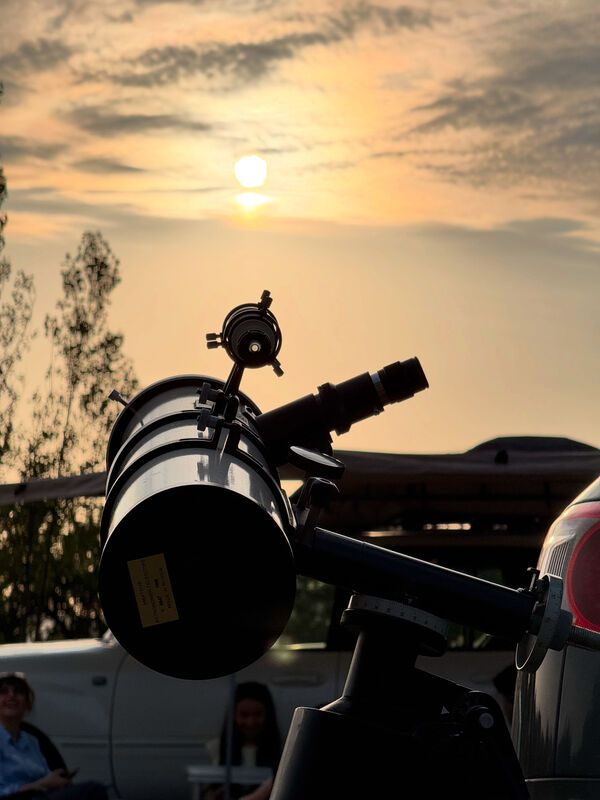 Наблюдая Солнцеphoto preview