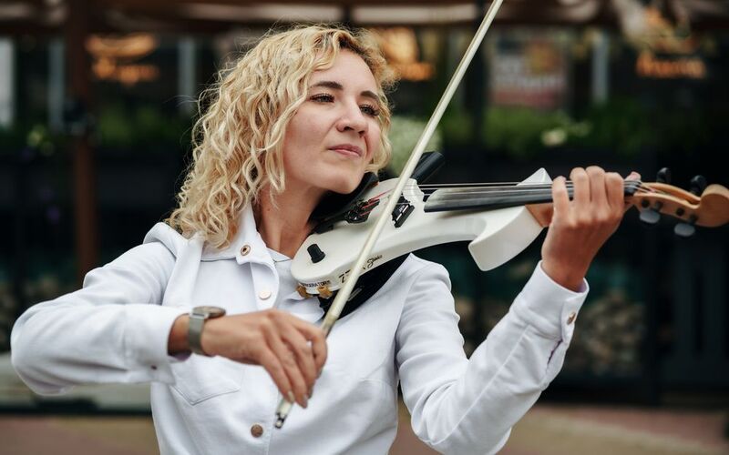 Скрипачкаphoto preview