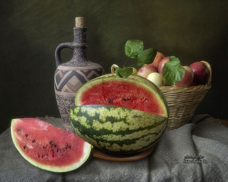 натюрморт, урожай, осень, арбуз, фрукты Арбузная пораphoto preview