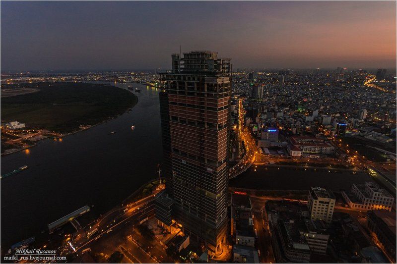 Вьетнам, Сайгон,  Вечерний Сайгон фото превью