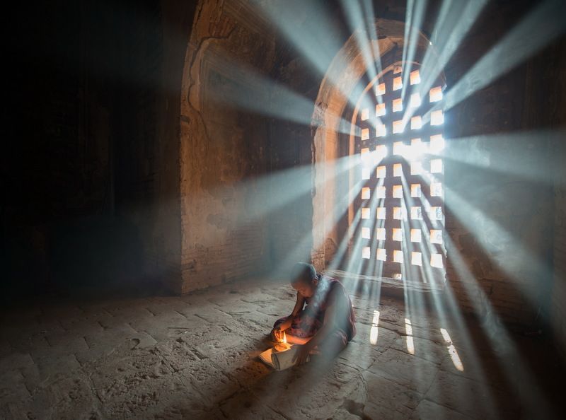 Light of hopephoto preview