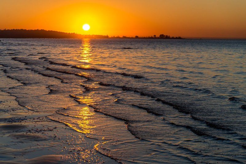 Волны, Закат, Залив, Ленинградская область, Пляж, Солнце, Сосновый Бор, Финский залив Прибойphoto preview