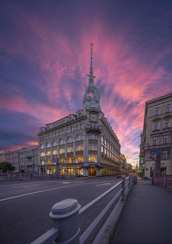 Санкт-Петербург Торговый дом у Красного мостаphoto preview