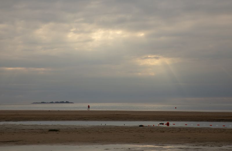 Пошли закат смотреть..photo preview