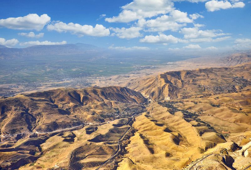 Журналистика забирает очень много времени, а главное душевных сил и энергии. В те редкие минуты, когда есть немного свободного времени, возвращаюсь к любимой фотографии. Красивый Таджикистан с высоты птичьего полета! Султанабад-Дахана-Яван.photo preview