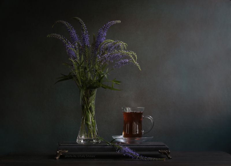 цветы, чай, натюрморт, напиток, аромат, вкусно, flowers, tea, still life, drink, aroma, flowers Цветы и чашка чая..photo preview