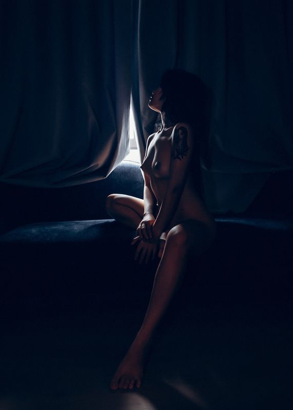 Dark sidephoto preview