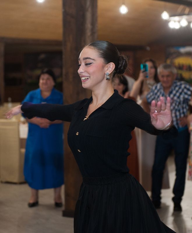 танцовщицаphoto preview