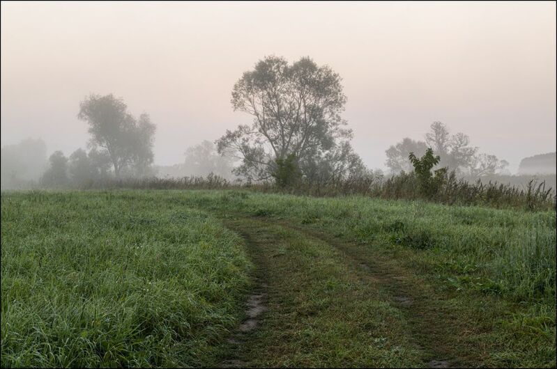 Восход у рекиphoto preview