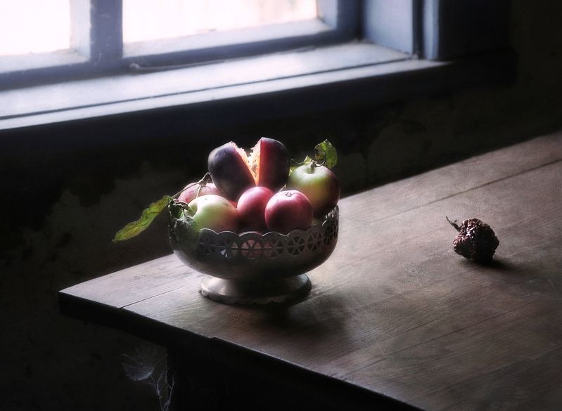 натюрморт, плоды, яблоки, окно, still life, apple  Отверженный photo preview