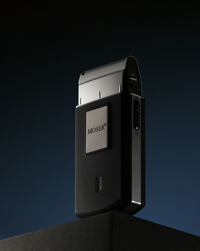 Рекламная съемка электробритвыphoto preview