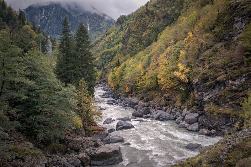svaneti, enguri, fall, autumn, mountains, rocks, cliffs, clouds, sky, nature, landscape, scenery, travel, outdoors, georgia, sakartvelo, chizh Autunm Over Enguriphoto preview