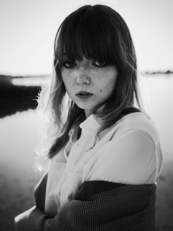 портрет, девушка  фото превью