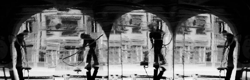 Утренняя уборка тротуаров. Швейцария фото превью