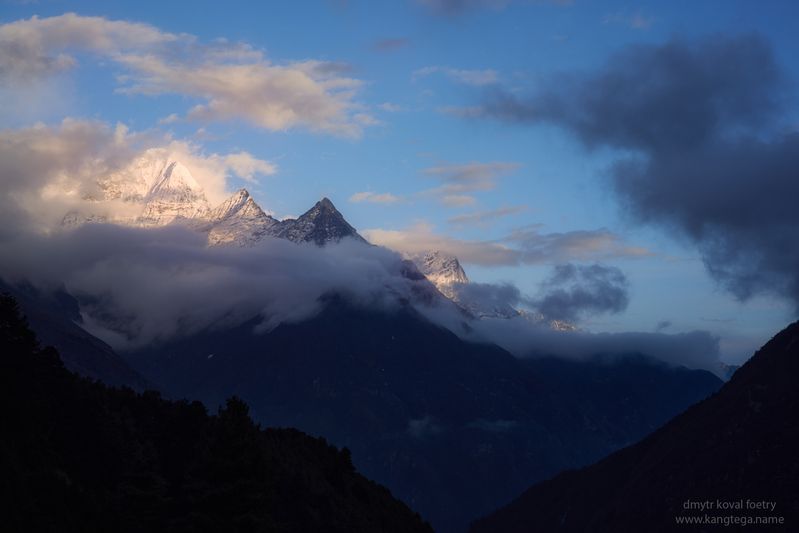 пейзажемагьё, пейзаж-как-виденье Пирамиды Кусум Кханг Каруphoto preview