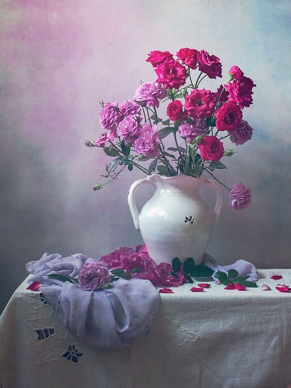 Розочки в белом...photo preview