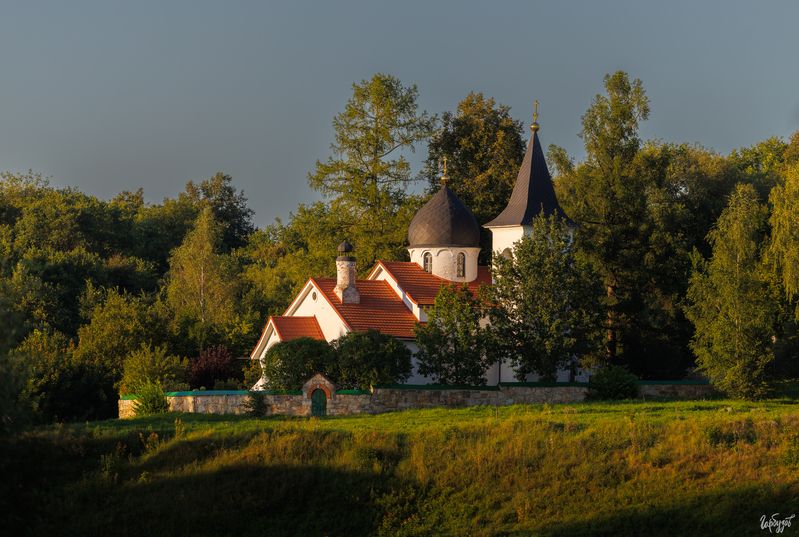 Церковь Троицы Живоначальной в Бёхово.photo preview