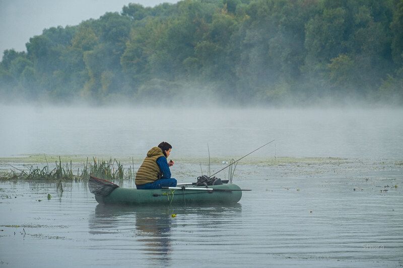 река рыбак лодка туман природа Не клюёт.photo preview