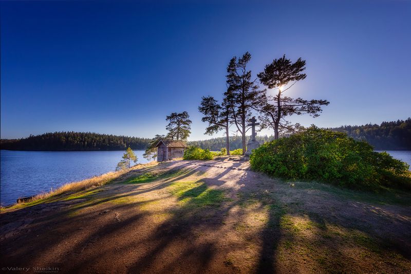 Поклонный крест у бывшей таможни. Валаам. 2025.photo preview