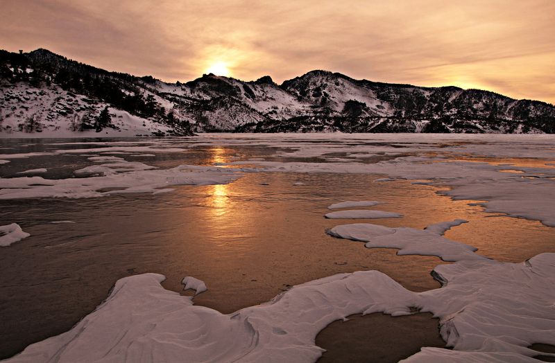 Казахстан. Баян- Аул. Жасыбай. лед. Лед  Жасыбая.photo preview