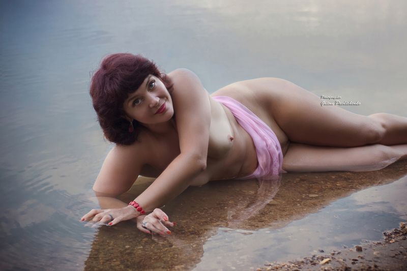 вода, женщина, немолодая женщина, ню, обнажённое тело, река, эротика В водах Кубаниphoto preview