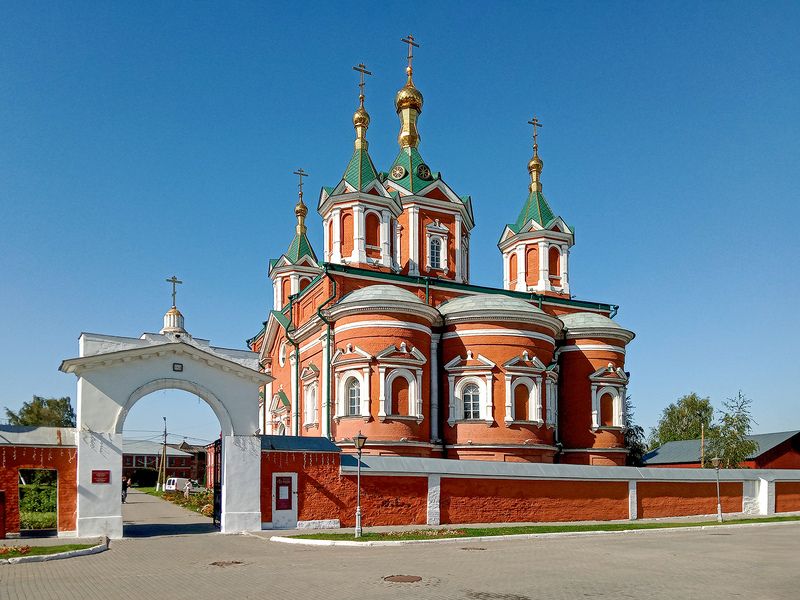 коломна, успенский брусенский монастырь, крестовоздвиженский собор успенского брусенского монастыря Коломна. Крестовоздвиженский собор Успенского Брусенского монастыря.photo preview