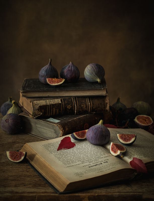 Фиги и книги :)))photo preview