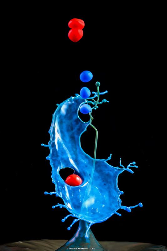 #color_image, #color, #drop, #liqiud, #macro, #water, #macrophoto, #red, #blue Red & bluephoto preview