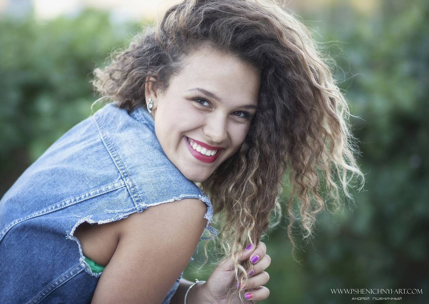 портрет, девушка, женский портрет, крупный план, улыбка, Пшеничный Андрей