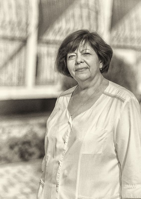 Люди в белых халатах...photo preview