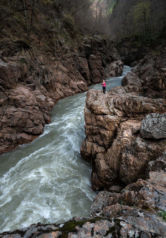 Теснинаphoto preview