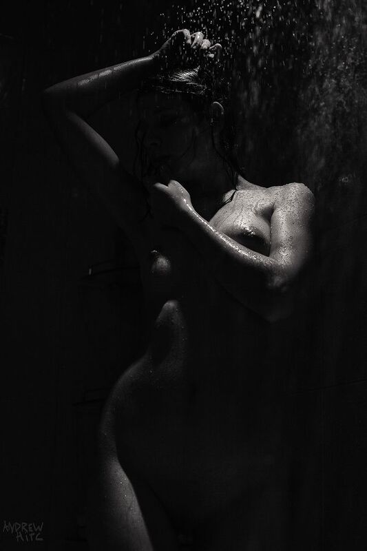 Aleksis Hitc - Shower BWphoto preview